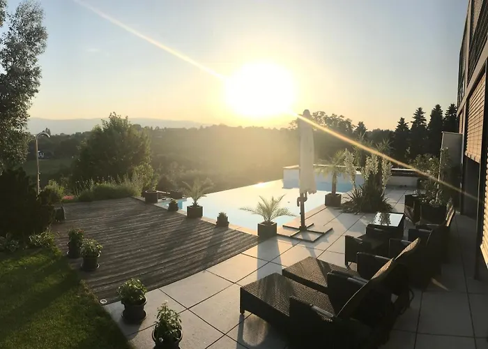 Architektenhaus - Pool - Fernsicht