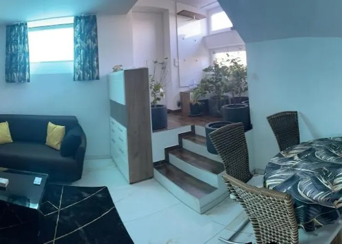 Architektenhaus - Pool - Fernsicht * 兰纳赫