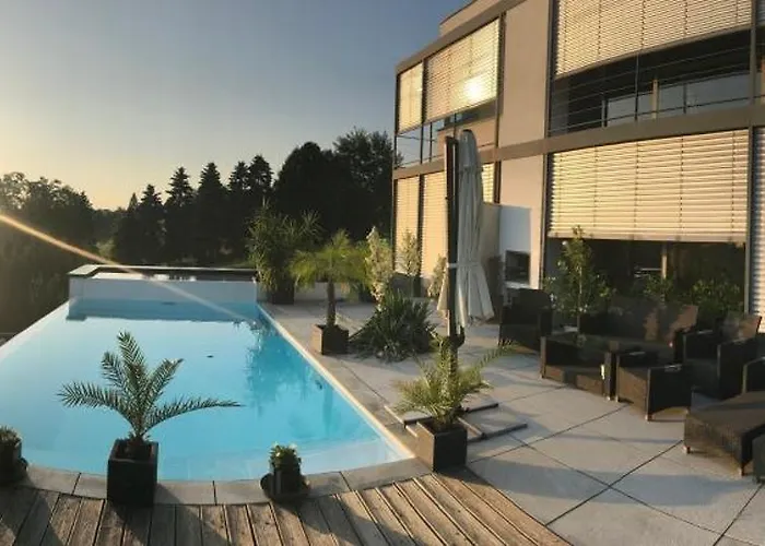 公寓 Architektenhaus - Pool - Fernsicht 兰纳赫