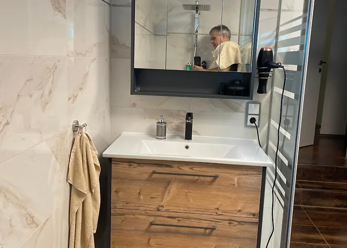 Architektenhaus - Pool - Fernsicht *