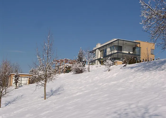 公寓 Architektenhaus - Pool - Fernsicht 兰纳赫